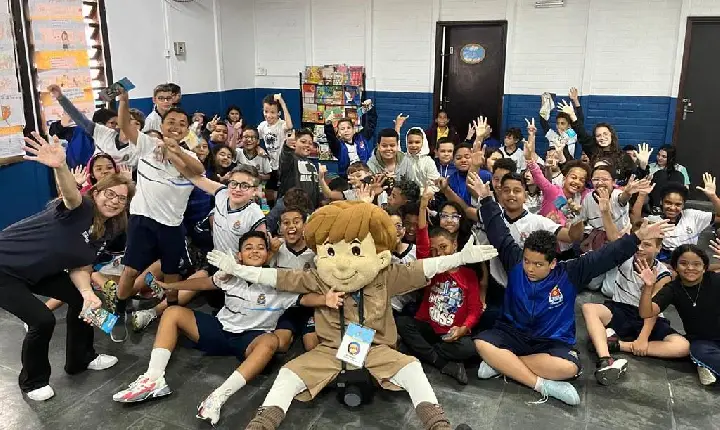 Transformando Vidas: Guarujá lança Programa Turismo na Escola