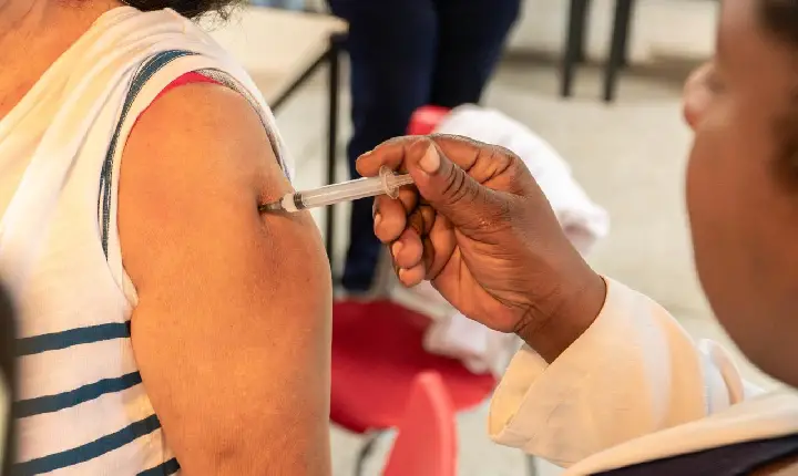 Vacinação contra gripe é ampliada para população acima de 6 meses a partir desta quinta-feira (22)