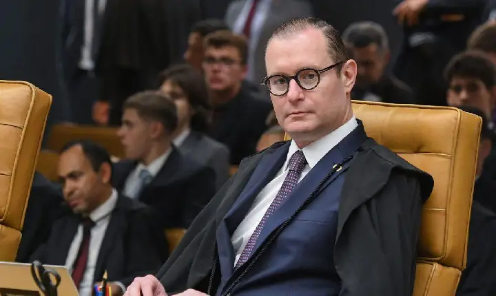 Zanin suspende concurso da PMDF por limitar participação de mulheres