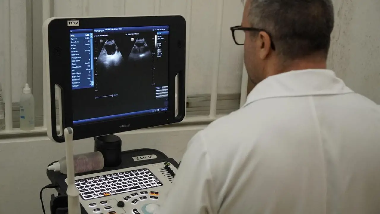 Zerar fila de espera para ultrassonografia de bolsa escrotal. Esse é o objetivo da Prefeitura de Guarujá na programação definida pela Secretaria de Sa