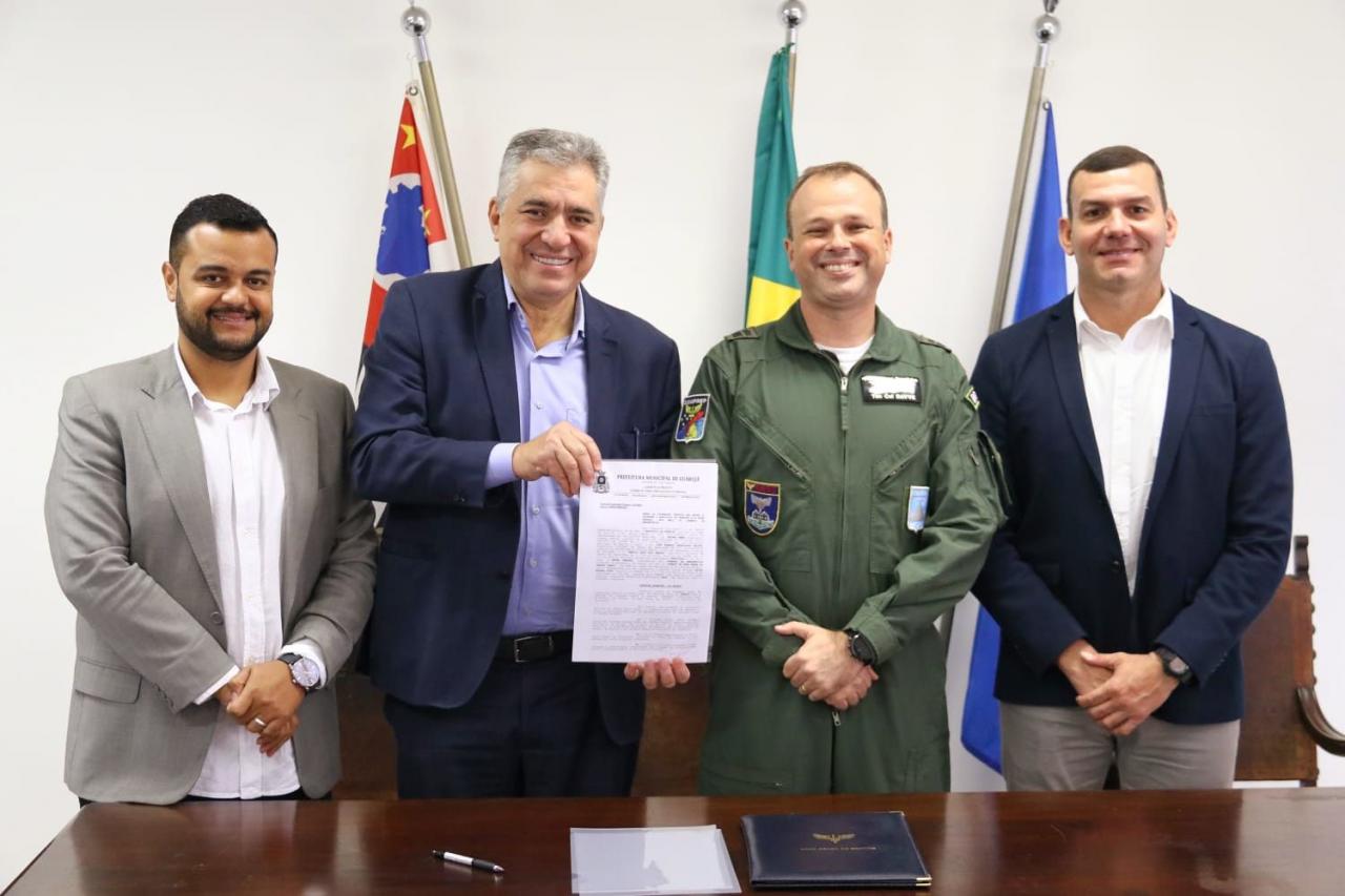 Prefeitura de Guarujá e Base Aérea renovam parceria do Programa Forças no Esporte