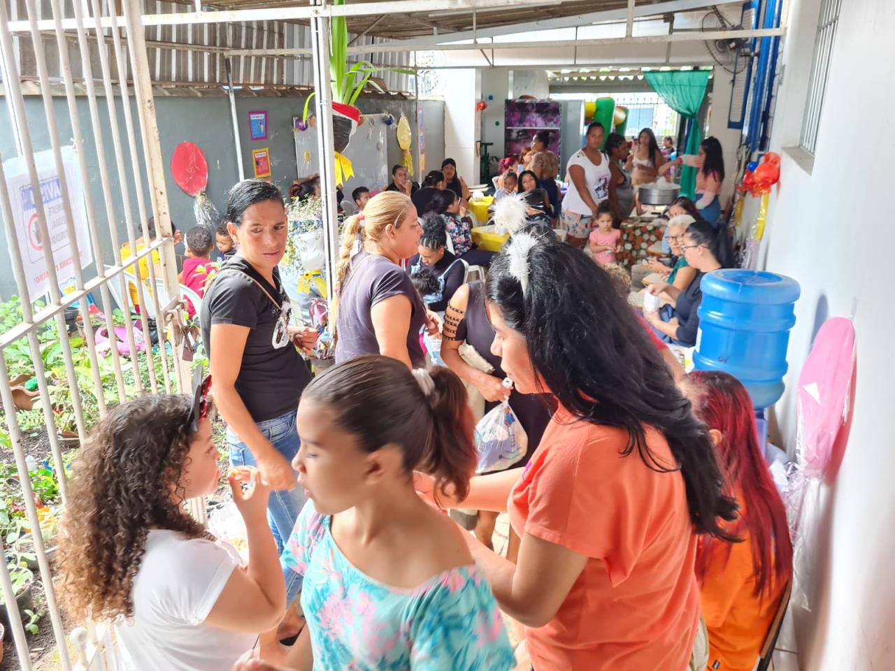 Festa das Crianças reúne mais de 80  pequenos no Cras Vicente de Carvalho