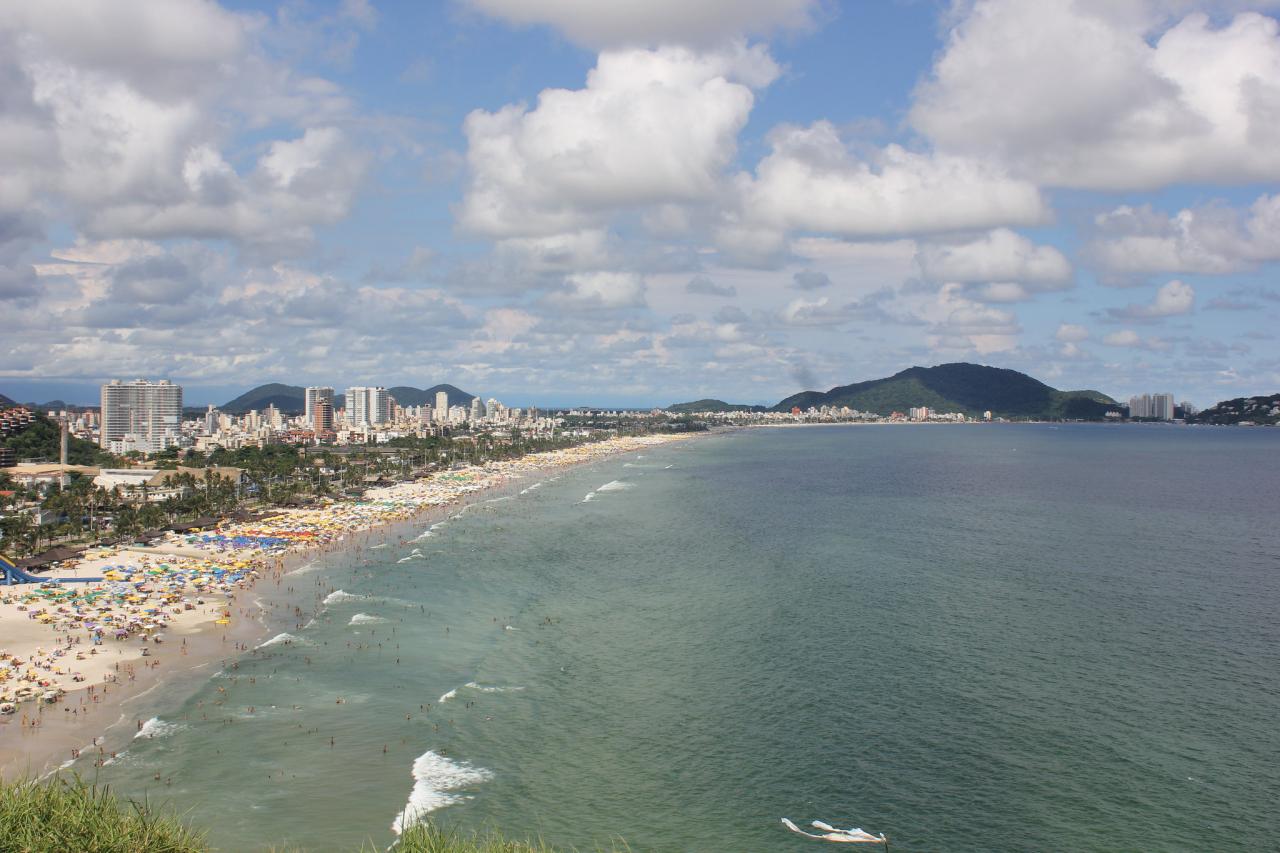 Com várias atrações, Guarujá deve receber mais  de 1 milhão de turistas na temporada de verão