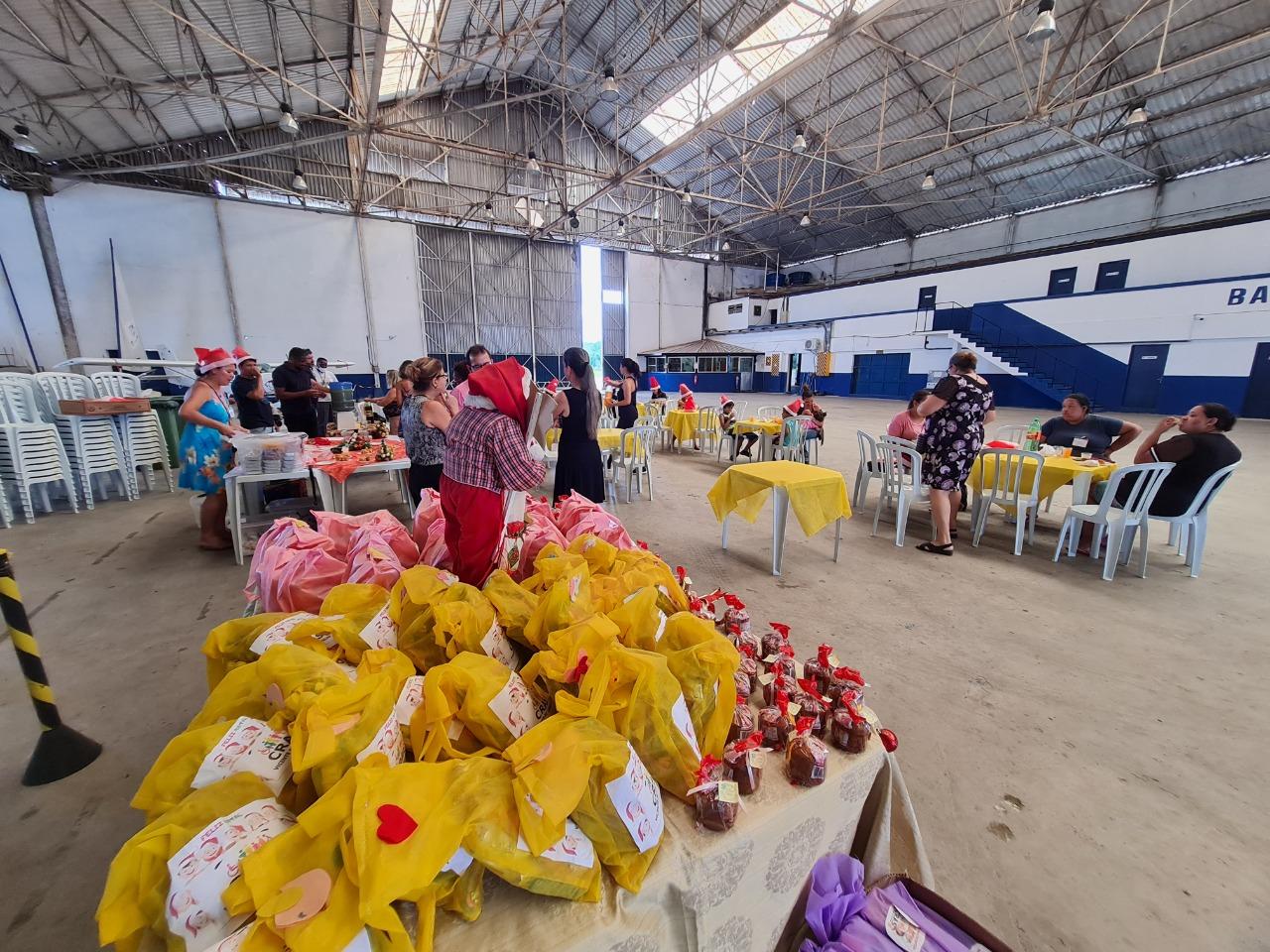 CRAS DE GUARUJÁ REALIZAM FESTAS DE NATAL PARA MAIS DE 400 PESSOAS