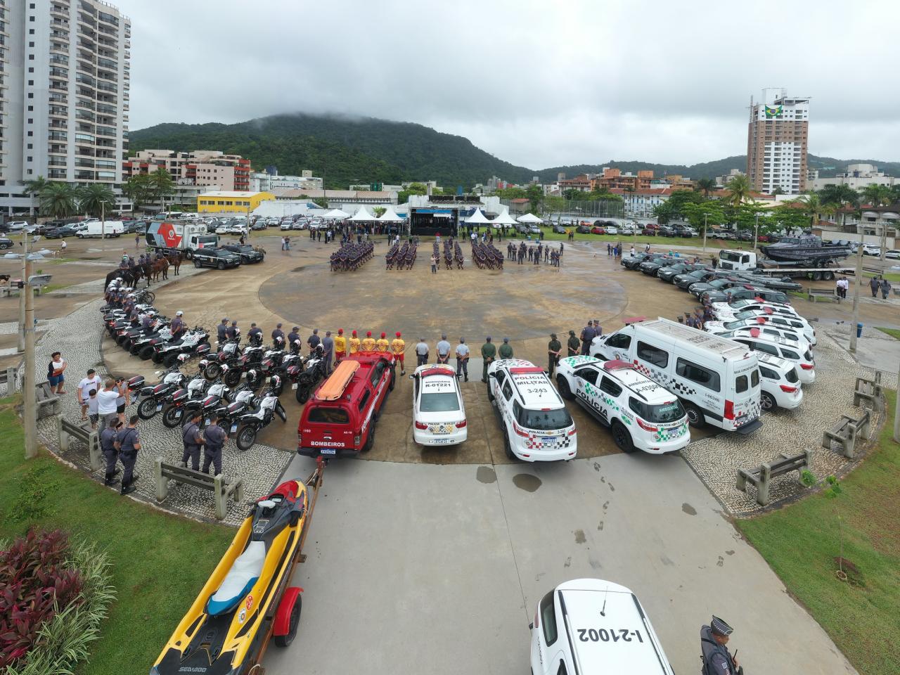 Guarujá recebe 450 policiais militares   no lançamento da Operação Verão