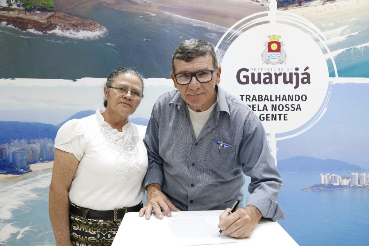 Prefeitura entrega títulos de propriedade  a mais de 530 famílias no Mangue Seco