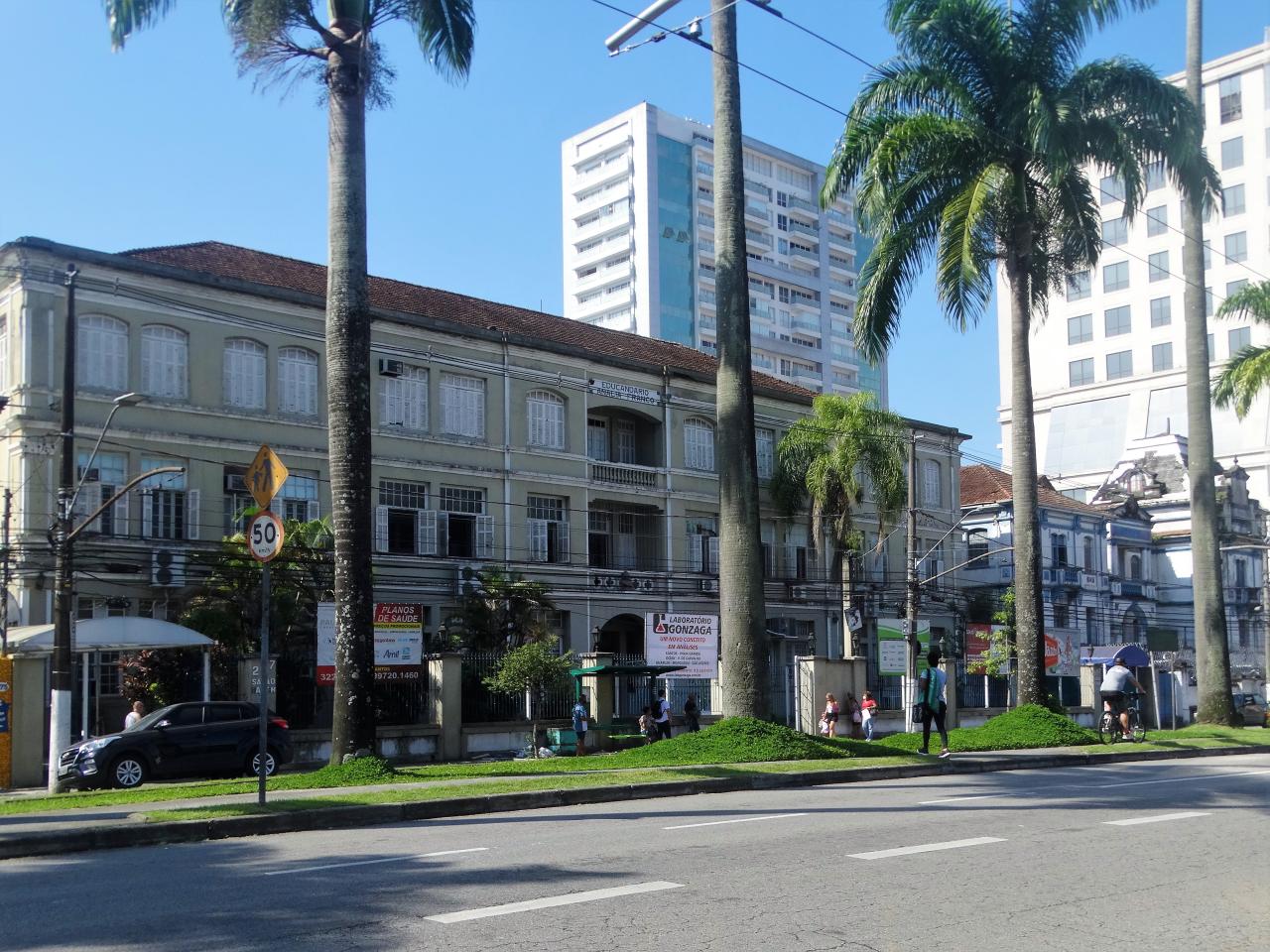 Bazar do Educandário Anália Franco fecha amanhã (dia 26) e reabre dia 8/5 para a Semana das Mães
