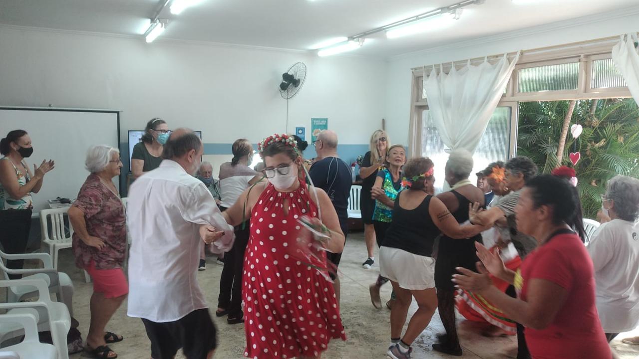 Cati realiza programação especial de Dia das Mães