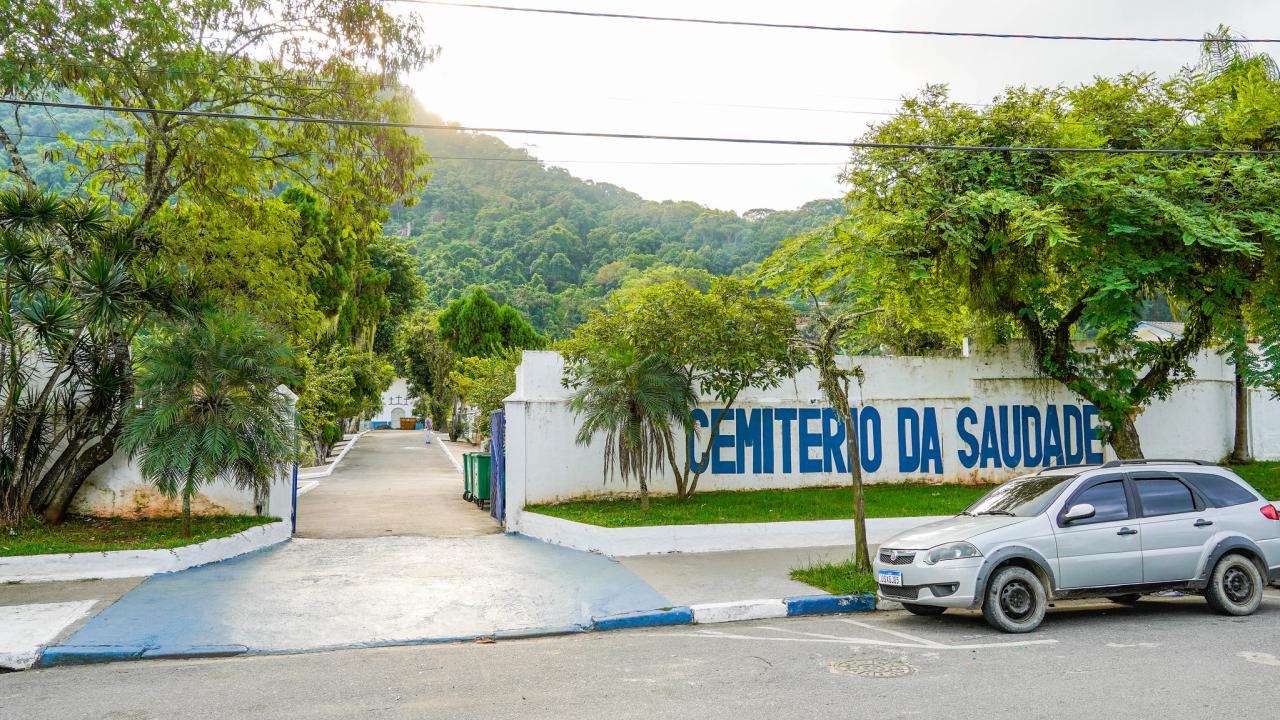Cemitérios municipais estão prontos para receber visitantes no Dia das Mães