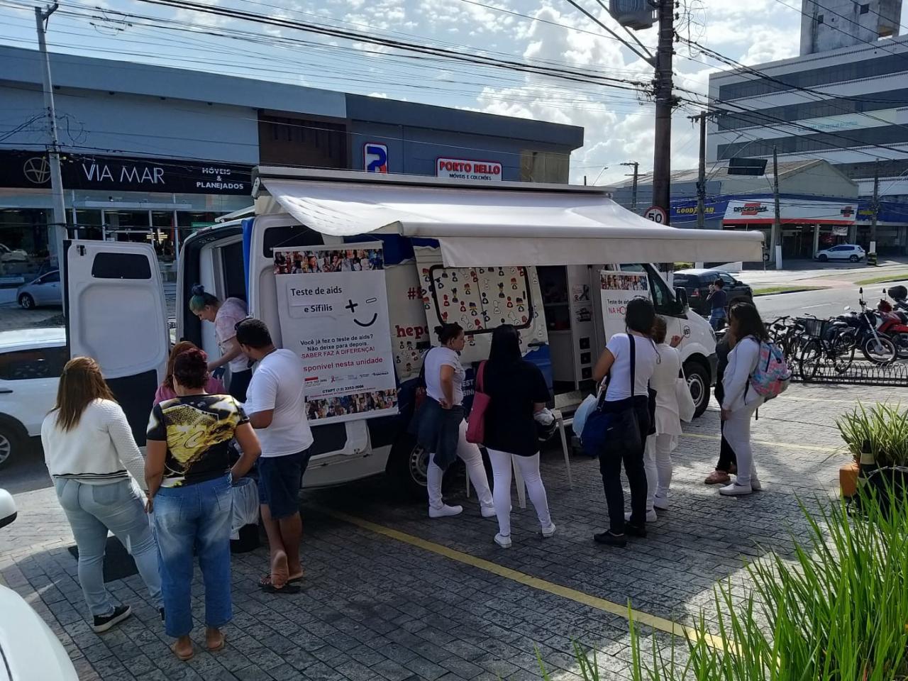 CTA realiza ação preventiva de ISTs na Faculdade Marquês de Olinda
