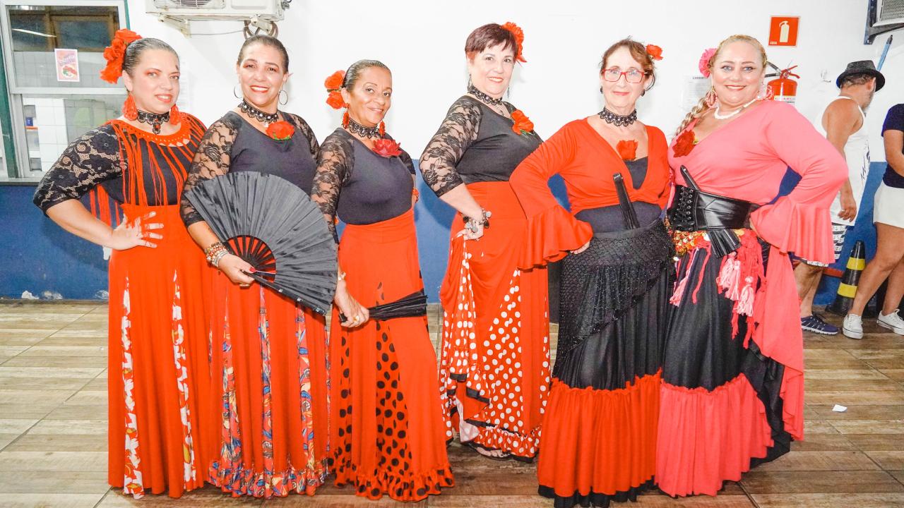 Festa em homenagem à Padroeira dos Ciganos reúne 2 mil pessoas