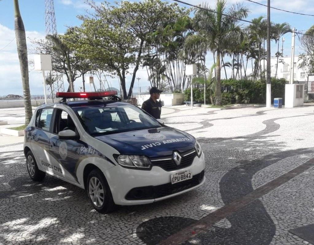 Guarujá reforça a segurança durante o feriado