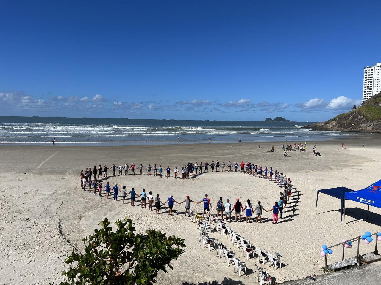 Remada e ginástica são atrações de aulão na praia nesta quinta-feira (11)