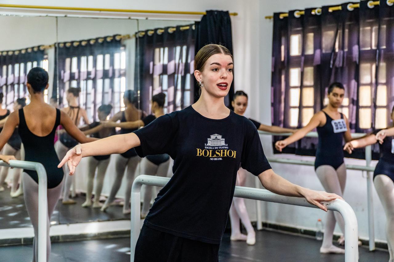 Seletiva para o Teatro Bolshoi faz escala em Bertioga (SP) e recebe candidatos de três estados