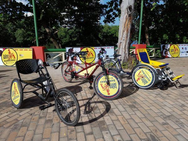 Prefeitura de Fortaleza realiza Praia Acessível e Bike sem Barreiras com Instituto dos Cegos
