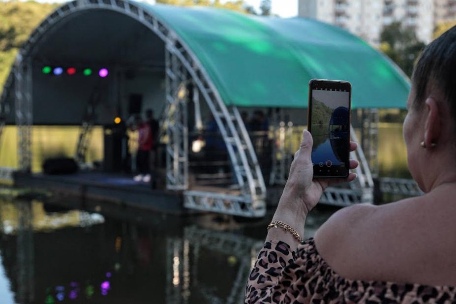 Santos ganhará mais de 100 pontos de internet gratuita até dezembro