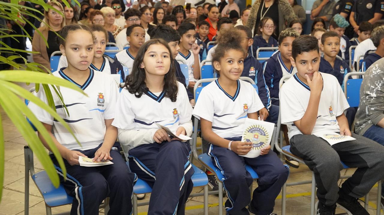Guarujá forma 66 novos estudantes em programa de prevenção