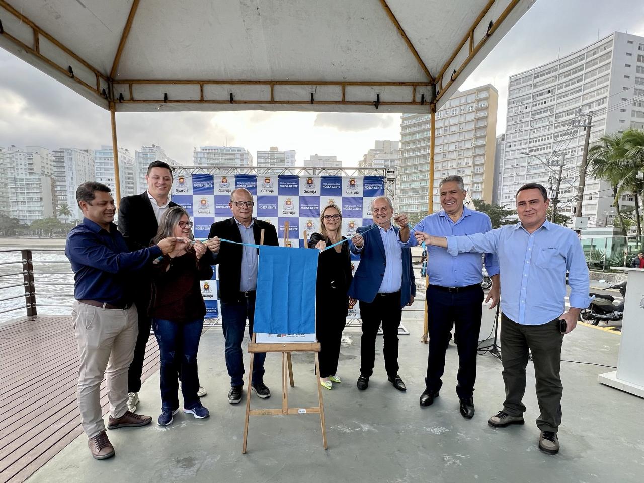 Revitalização de Alameda no Morro da Campina é entregue no aniversário de Guarujá