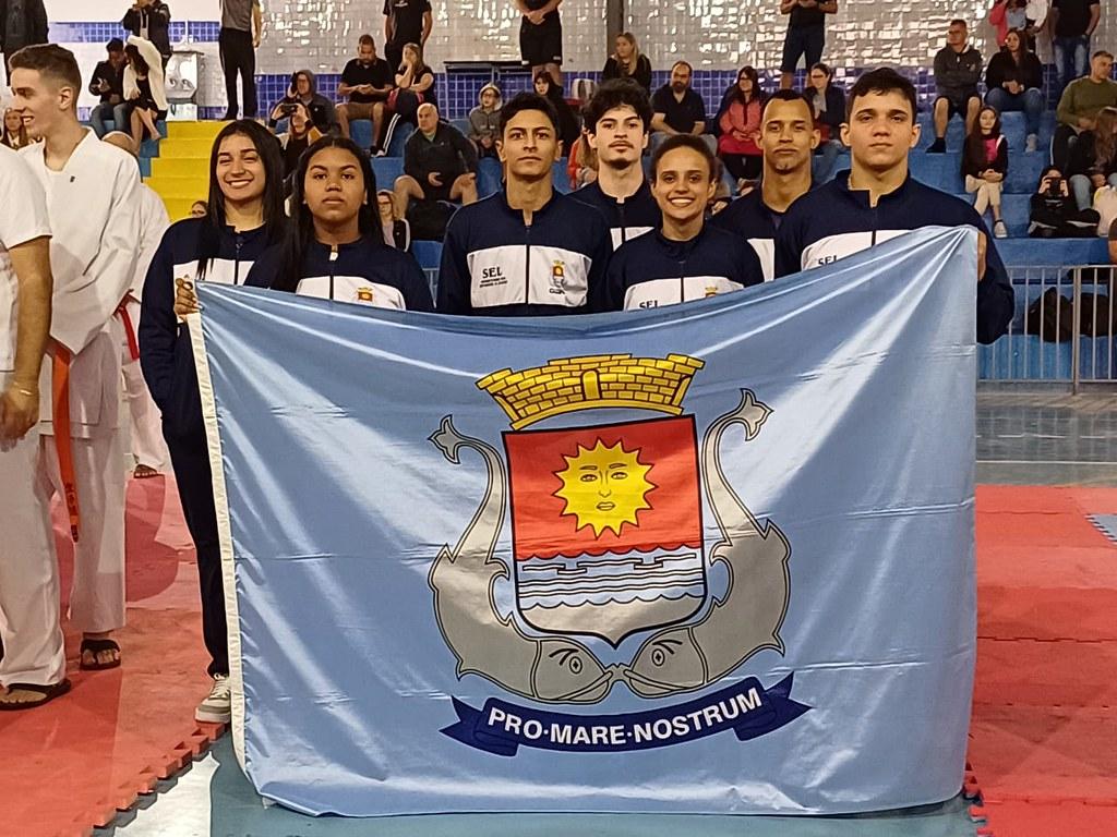Atletas de Guarujá conquistam 13 medalhas na Copa de Karatê Posse
