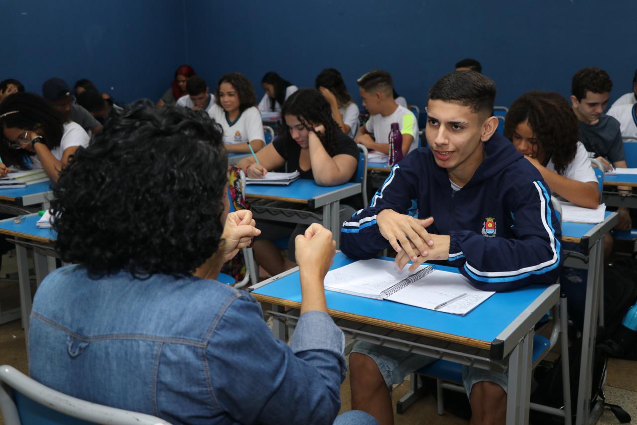 Guarujá inicia projeto de língua de sinais nesta quarta-feira (16)