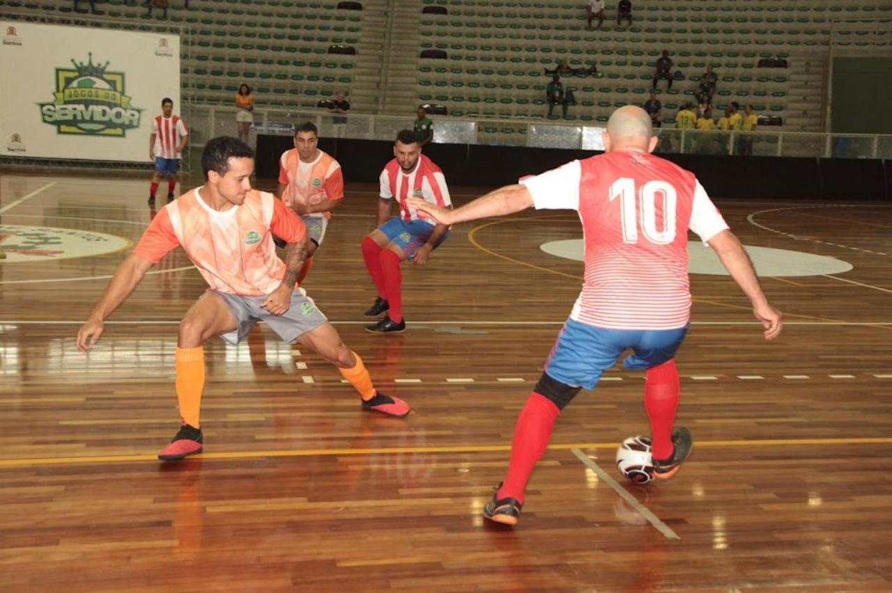 Em clima de confraternização, torneio de futsal reúne 120 servidores na Arena Santos