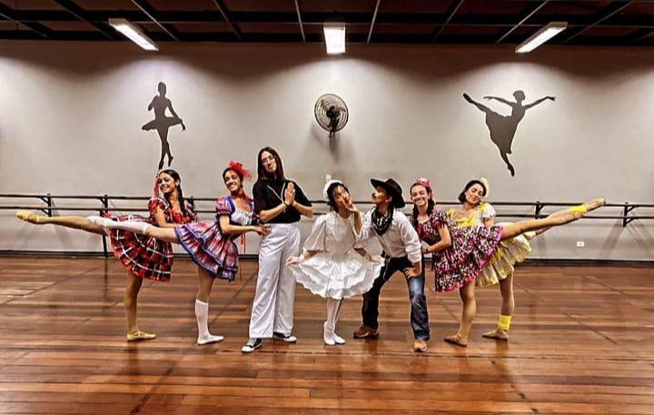 Agenda Cultural de Santos tem cinema, teatro, música e outras opções