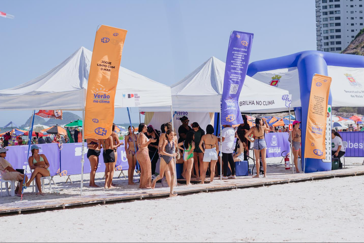 Quase mil pessoas participam do Projeto Verão no Clima em Guarujá