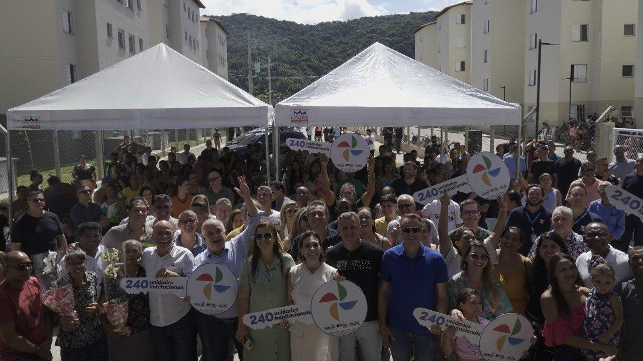 A realização do sonho da casa própria tornou-se realidade para 240 famílias do Cantagalo em Guarujá.