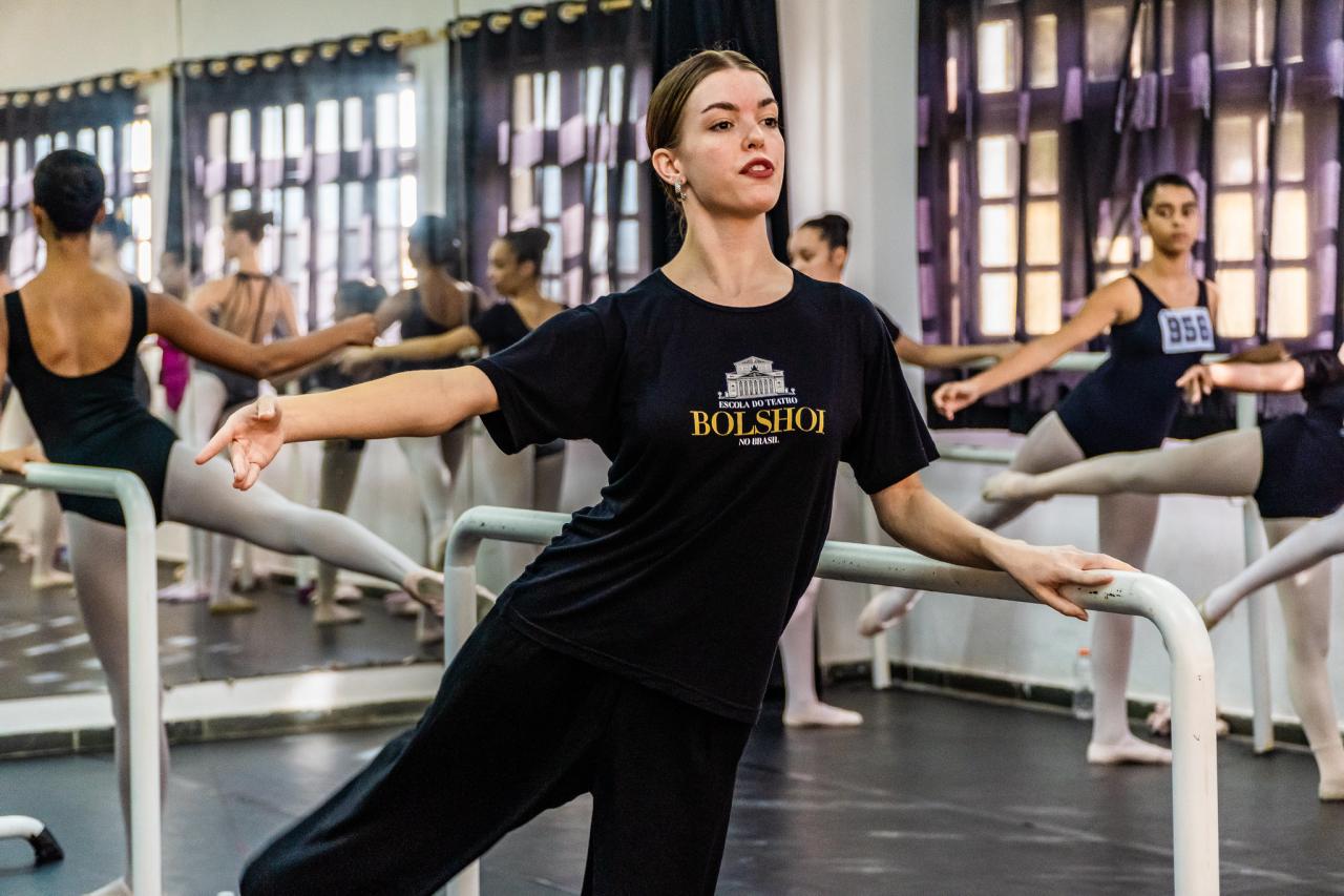 Bertioga recebe pré-seleção para bolsas de estudo na Escola do Teatro Bolshoi Brasil