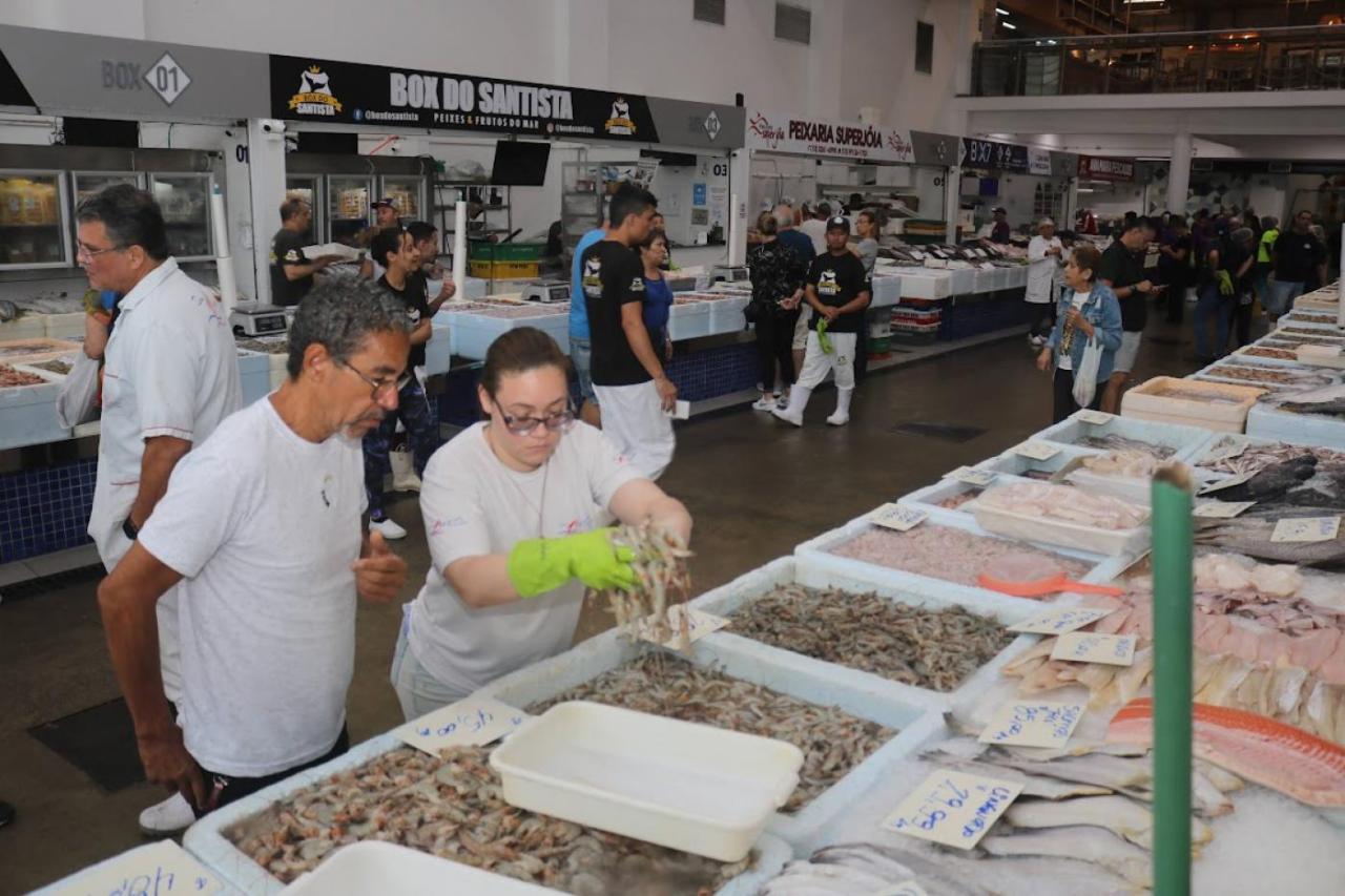 O Festival do Camarão está imperdível: venha se deliciar até domingo no Mercado de Peixes de Santos!