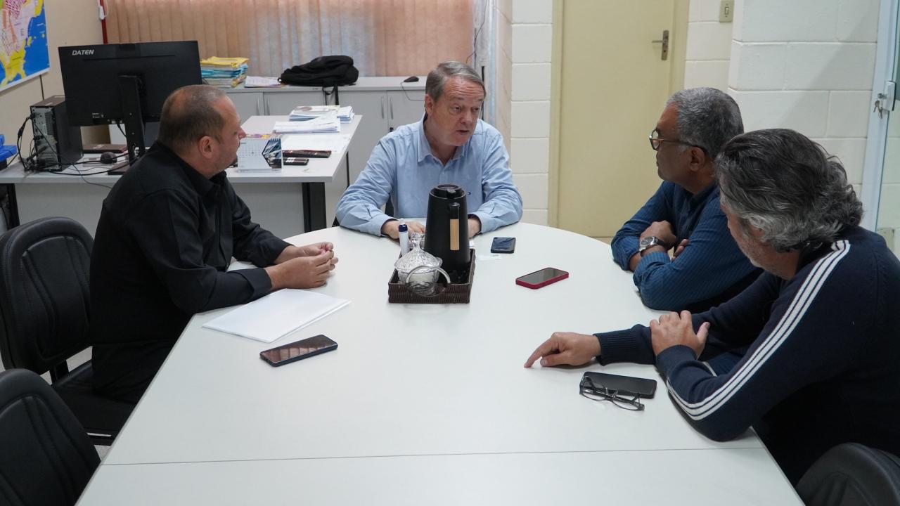 Saúde de Guarujá une forças com Ministério em encontro solicitado por Alexandre Padilha