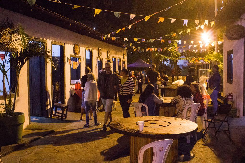 Acontece em São Vicente: Final de semana junino agita a cidade com quermesse, shows e cultura geek