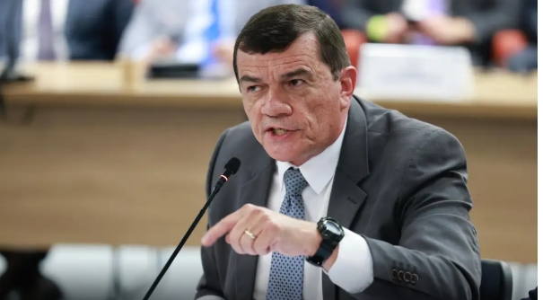 Ex-ministro diz que alertou Bolsonaro sobre gravidade de golpe
