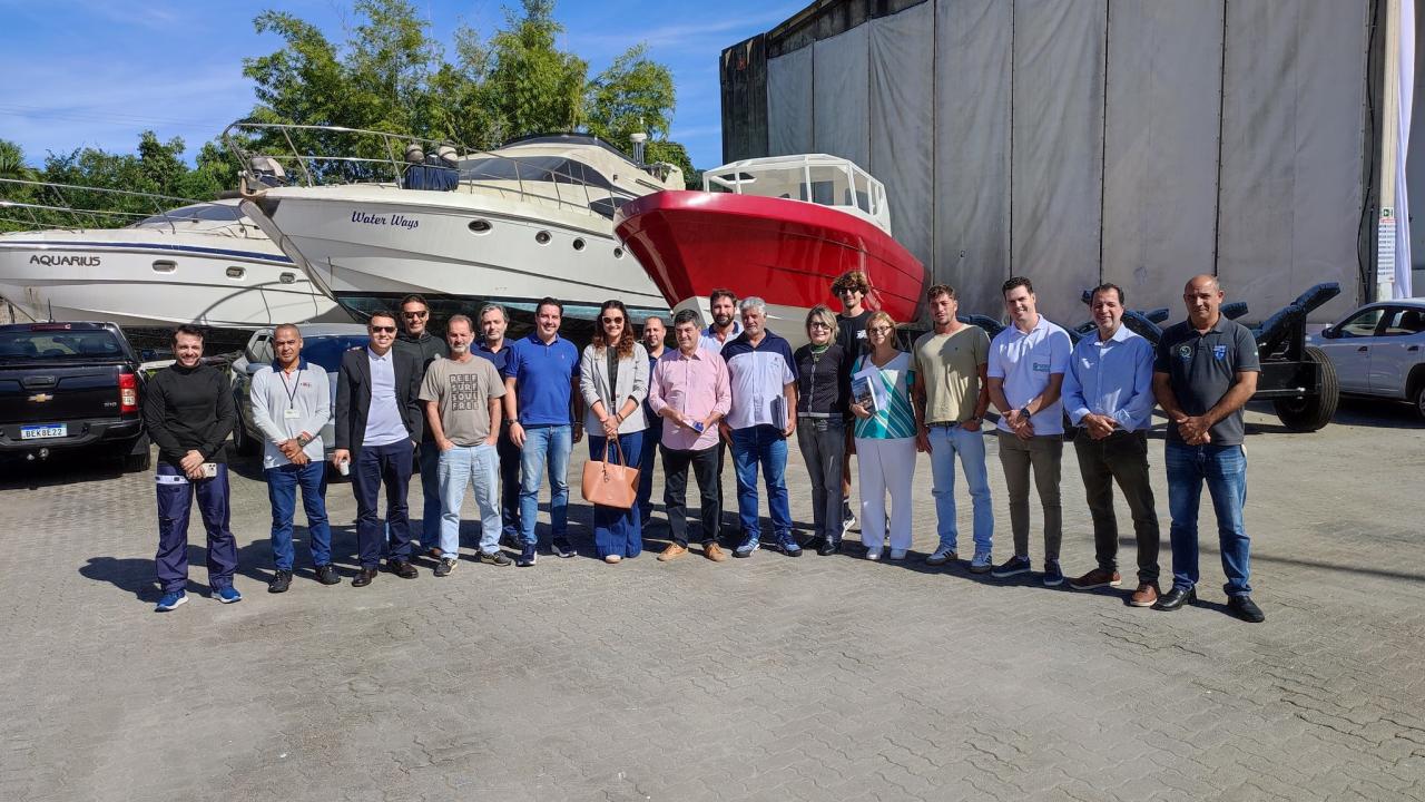 Reunião impulsiona ações para fortalecer o turismo náutico em Guarujá