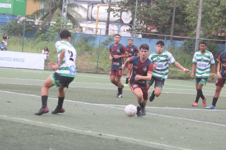 Taça das Favelas começa em Santos com participação de 350 adolescentes
