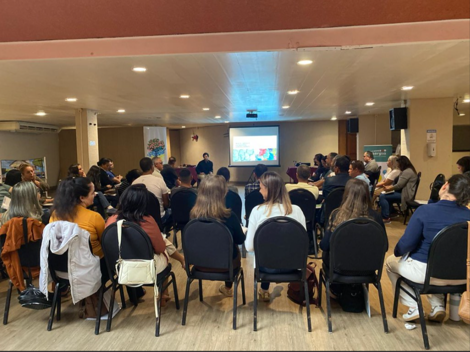 Treinamento da Neoenergia capacita educadores de Guarujá para inovar e inspirar na sala de aula!