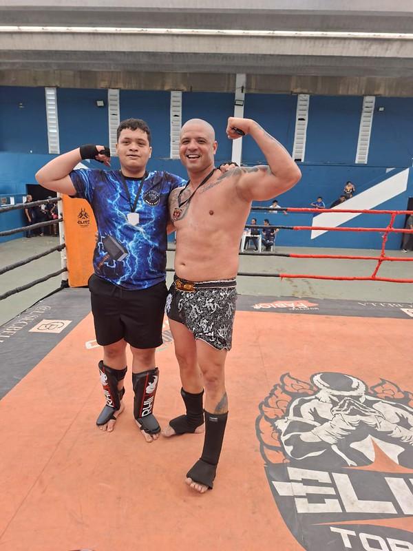 Campeonato estadual Open de Kickboxing arrecada 1,5 tonelada de alimentos em Guarujá