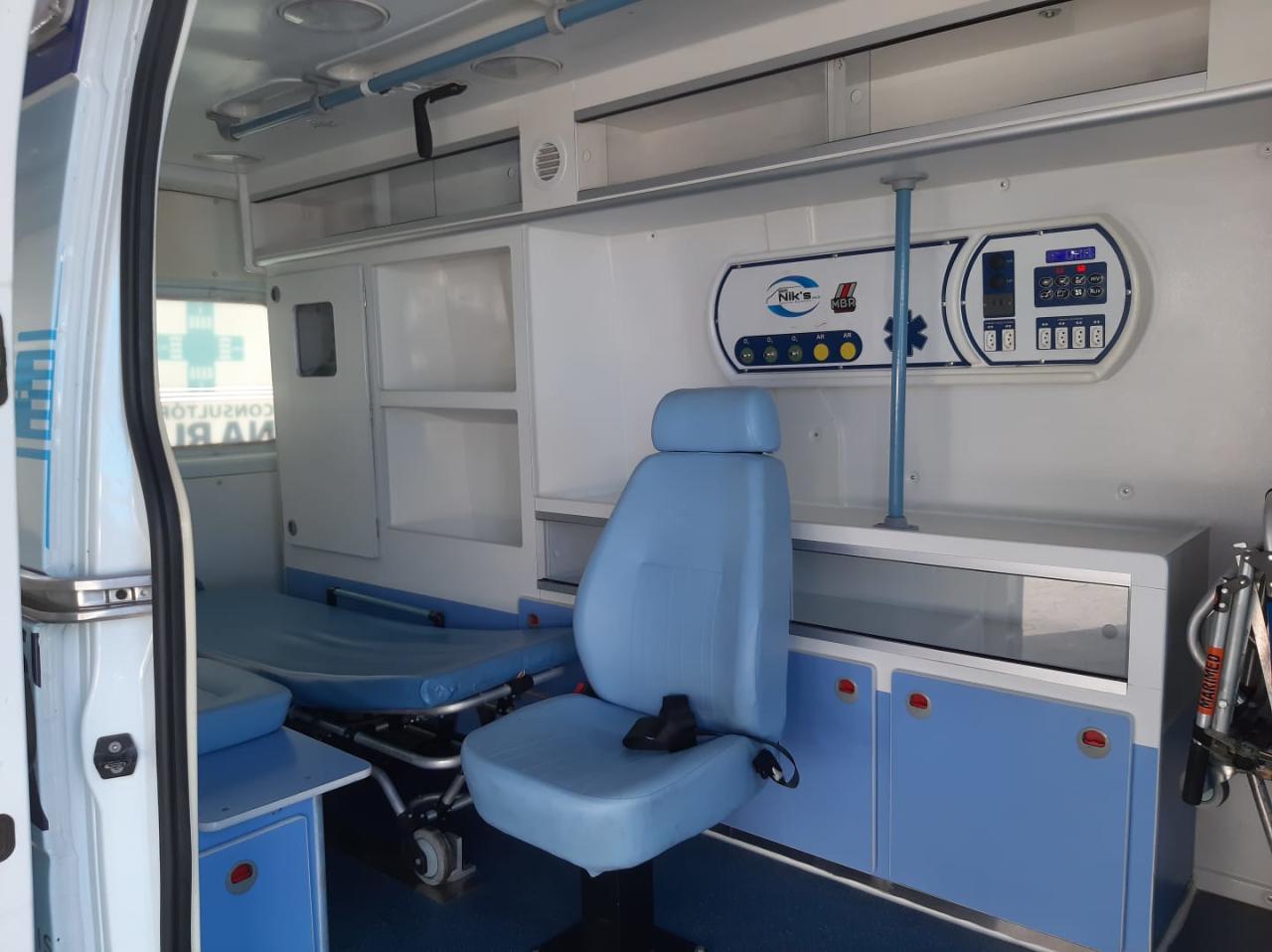 Guarujá acelera cuidado na rua com entrega de veículo para o Consultório na Rua