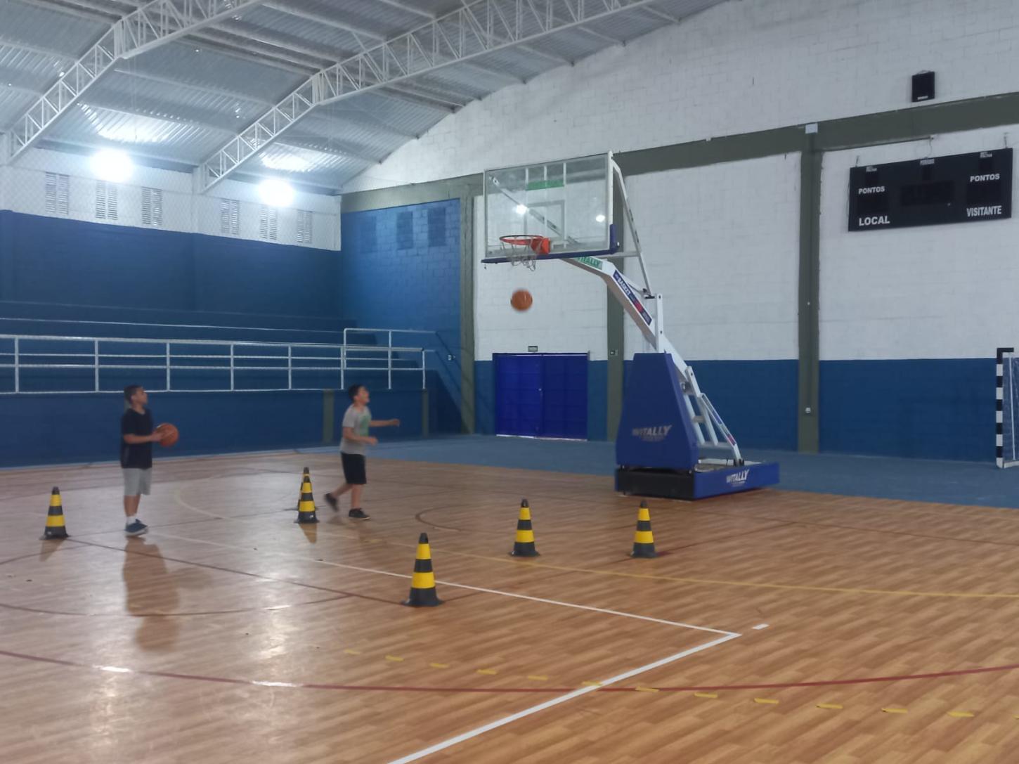A Associação Realizar, em parceria com a Prefeitura de Guarujá, por meio da Secretaria de Esporte e Lazer, realiza nesta semana as avaliações de basqu