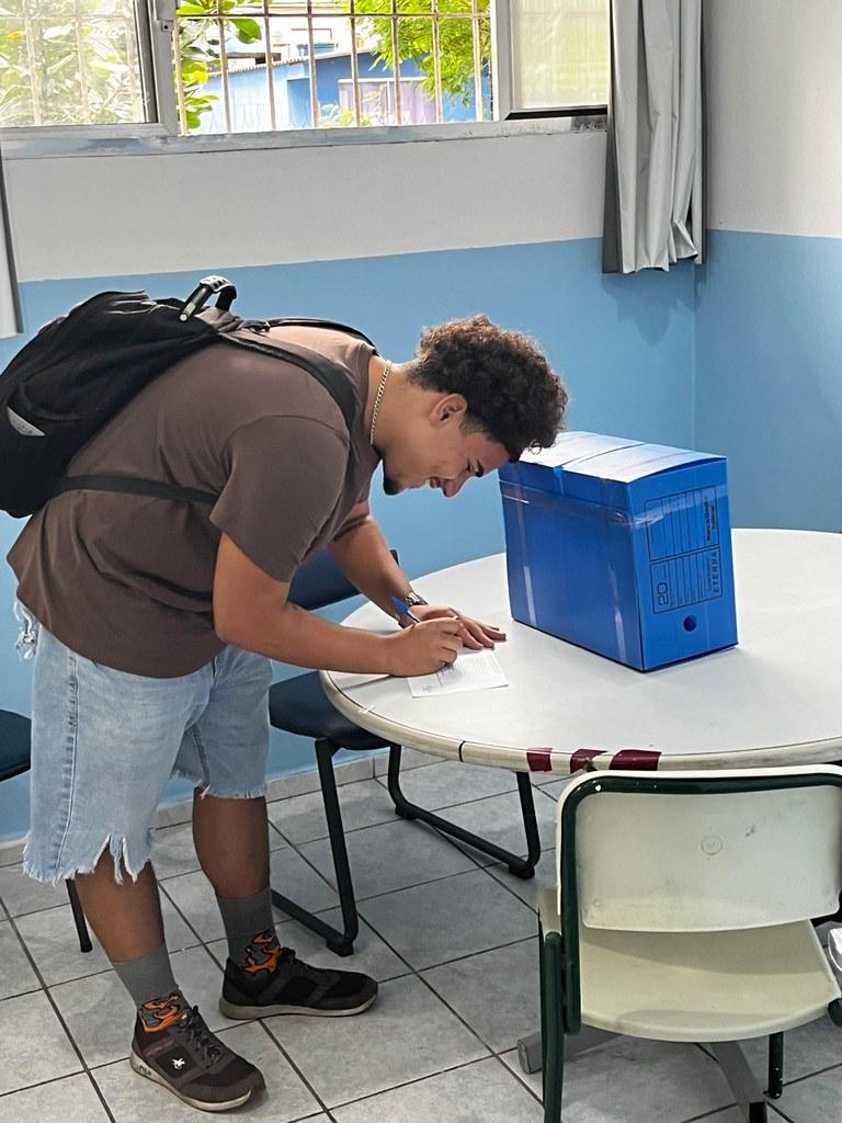 Eleitos tomam posse e elegem Mesa Diretora nesta sexta-feira (12)