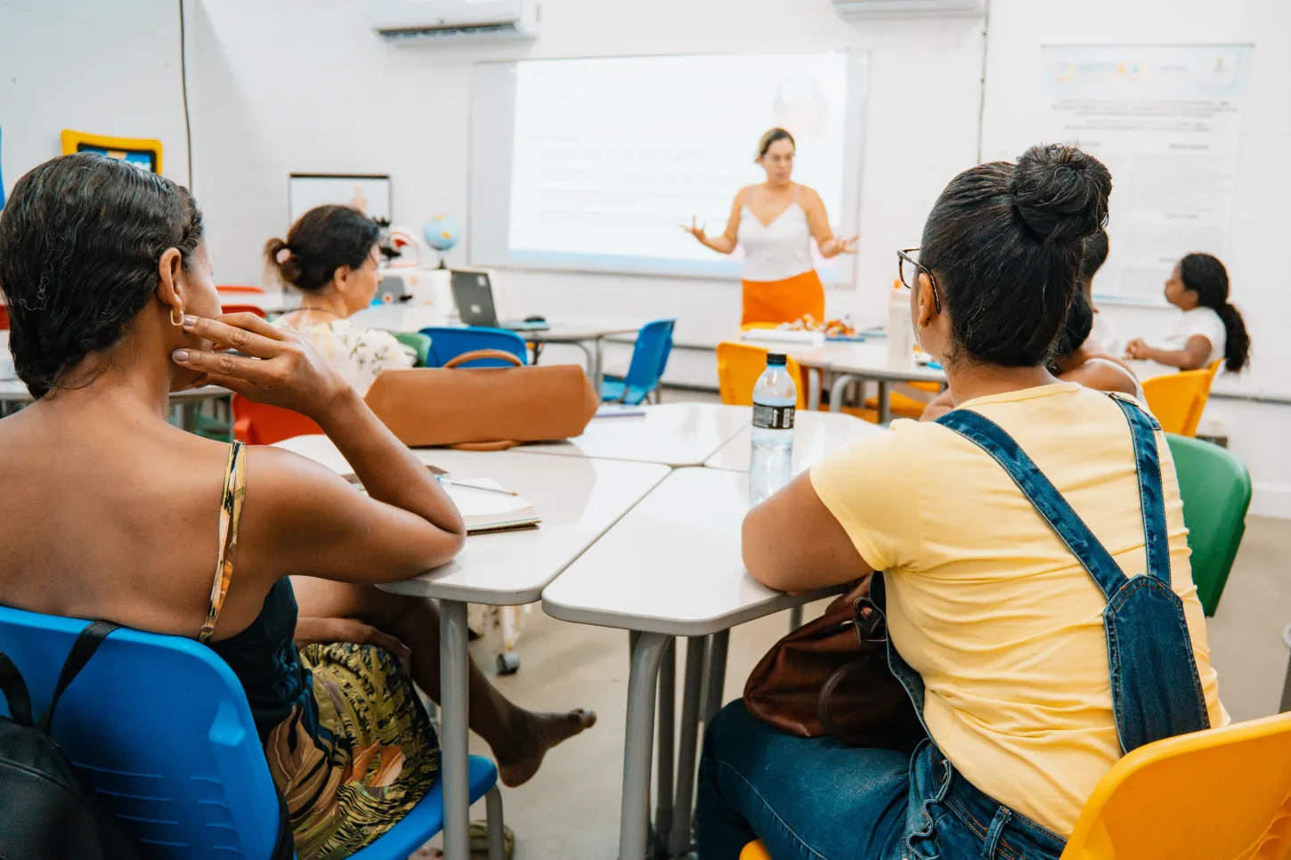 Professores da rede municipal de Bertioga participam de formação para volta às aulas