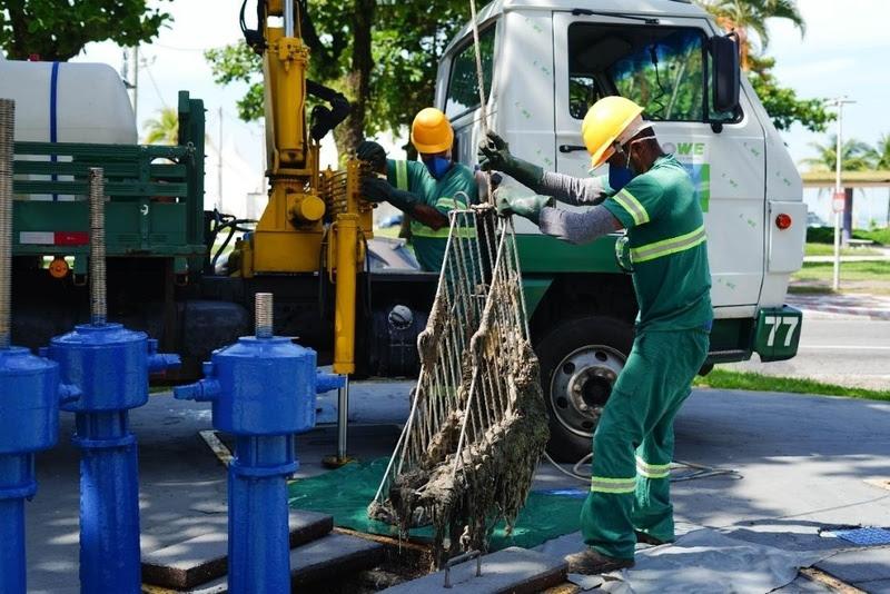 Quase 2 mil toneladas de lixo são retiradas das redes de esgoto da Baixada Santista em seis meses